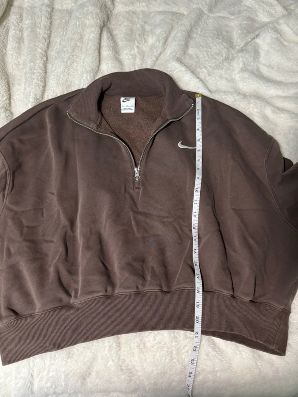 Nike Women's Chocolate Brown Quarter-Zip Cropped Plus Sweatshirt